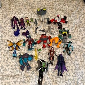 Ben 10 Large Bundle of Action Figure Collectible Toys